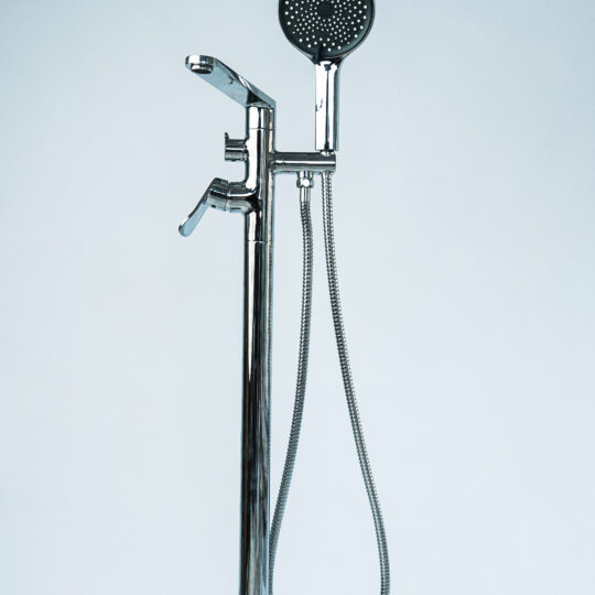FLOOR STANDING SHOWER MIXER (1)