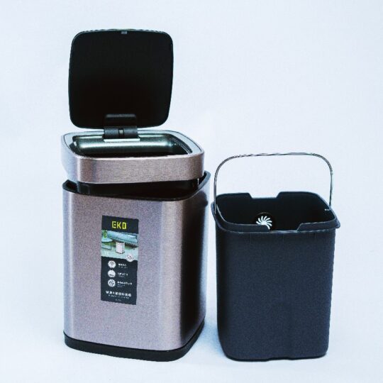 Smart Trash Bin 9L - EK9252RGMT-9L