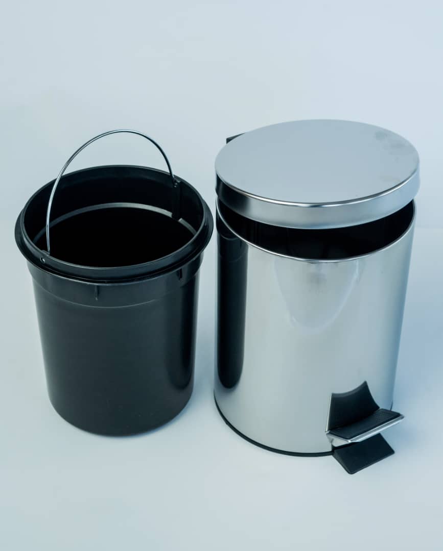 Step Trash Can IP 7008-A
